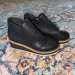 Women’s wedge booties